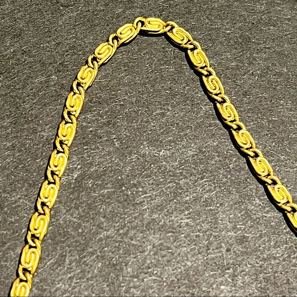 Vintage white beaded evening bag with chain - Picture 12 of 13